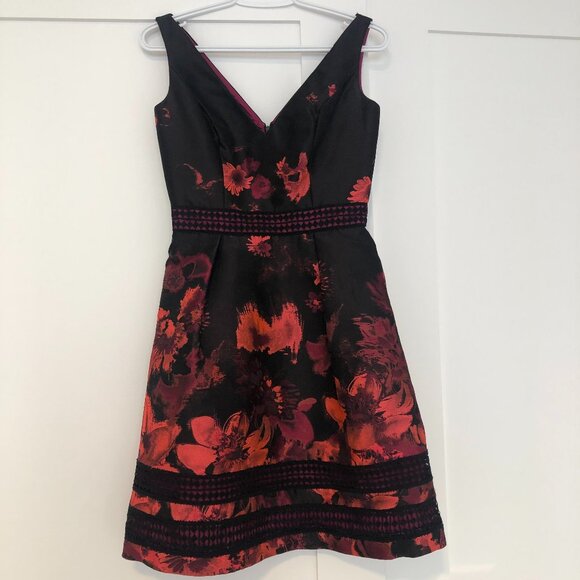 Short Dress - Picture 1 of 2